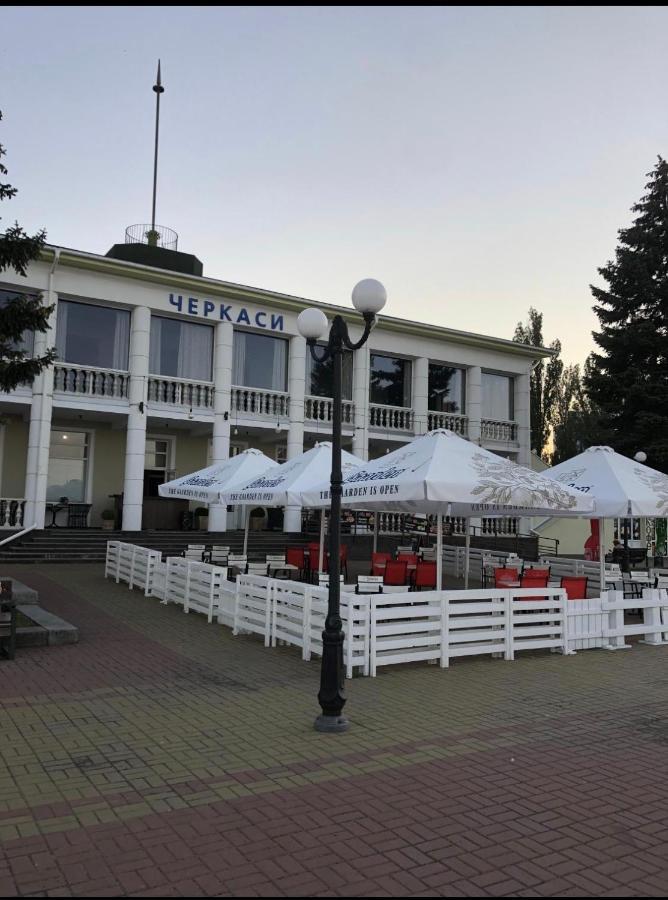 Apartments On Priportovaya,35 Cerkasî Exterior foto
